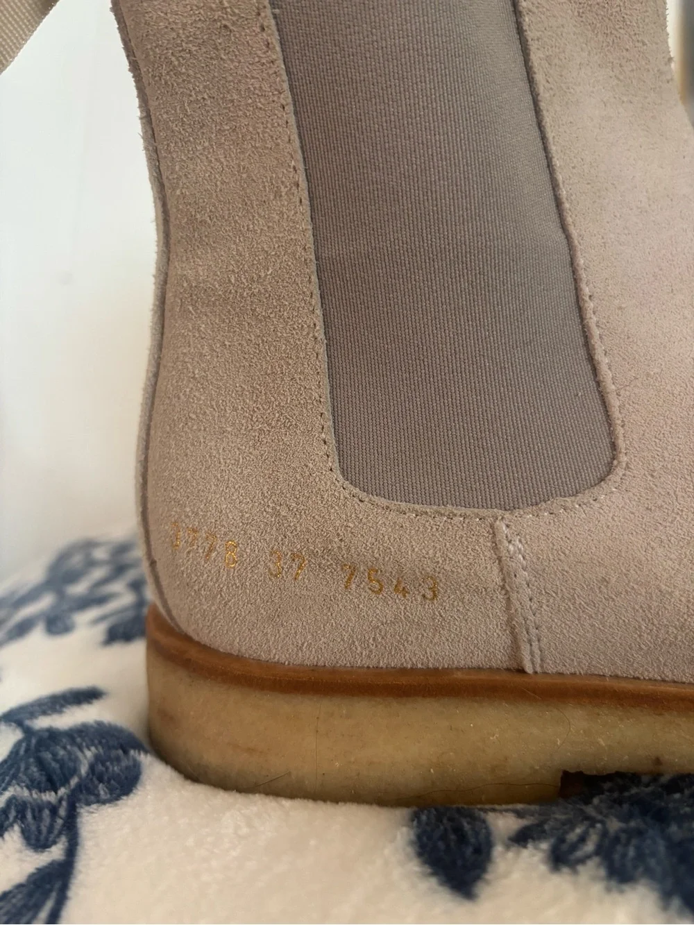 Common Projects Woman Suede Chelsea 37
